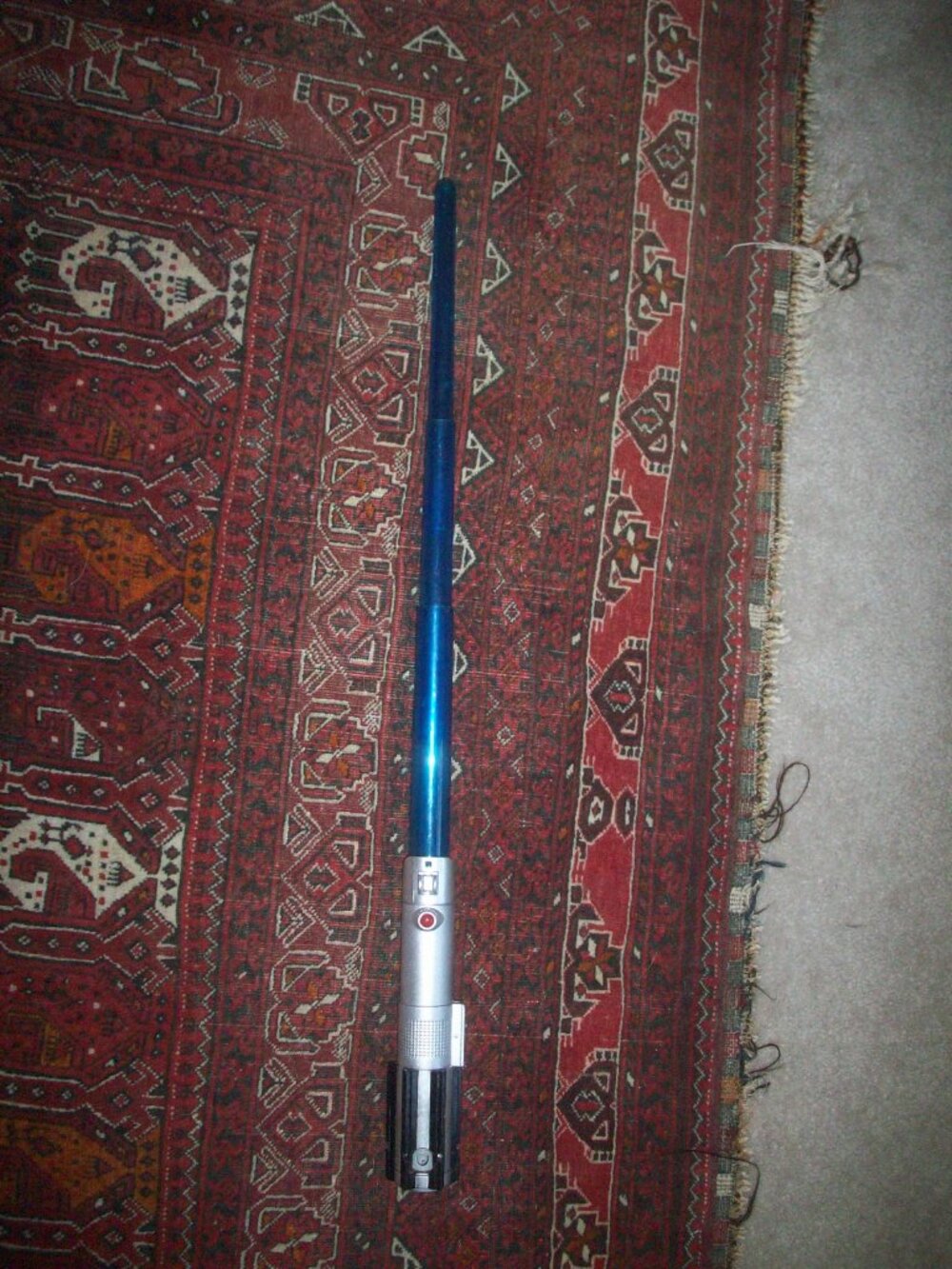 Hasbro Lucas Films 2015 Star Wars Light and Sound Light Saber C-2945A Blue WORKS